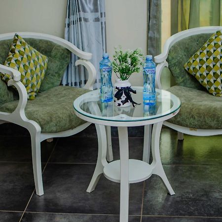La Grande Hotel カンパラ エクステリア 写真