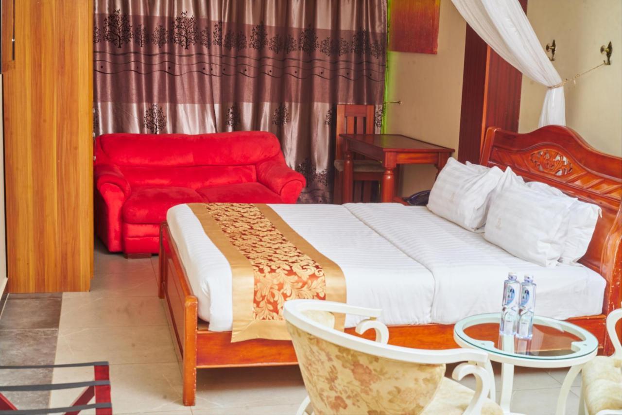 La Grande Hotel カンパラ エクステリア 写真